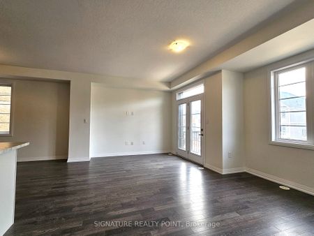 Townhouse For Lease | X8086244 - Photo 2