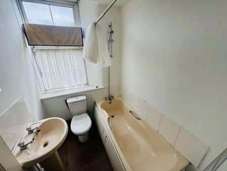 Sheep Street, Wellingborough - Photo 3