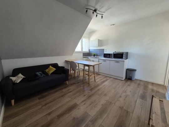 Location Appartement 2 pièces 23m² VALENCIENNES 59300 - Photo 1