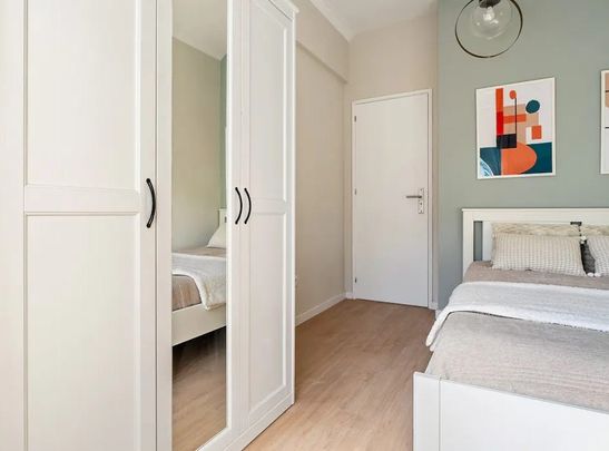 Rua António Aleixo, Amadora, Lisbon 2720-430 - Photo 1