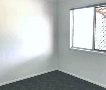 Modern 2 Bedroom Apartment - Photo 3