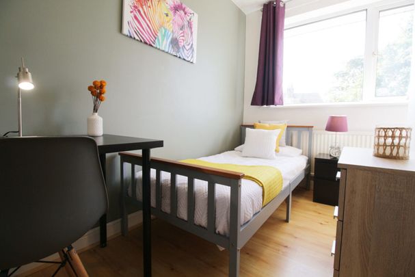 Student Accommodation, 10 Staunton Court, Lincoln, Lincolnshire, LN1 1TN, United Kingdom - Photo 1