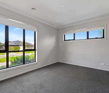 Modern Family Comfort - Photo 1