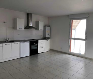 F3 PROCHE CENTRE - Photo 2