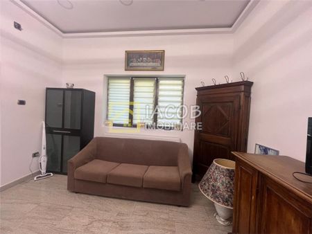 Casa de inchiriat in zona centrala a mun. Bacau, str.N. Titu - Fotografie 3