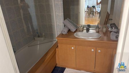 Location Appartement 2 pièces 48m² COURBEVOIE 92400 - Photo 4