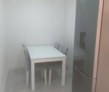 Rua Dona Maria Ana de Áustria, Lisbon, Lisbon 1070-088 - Photo 3