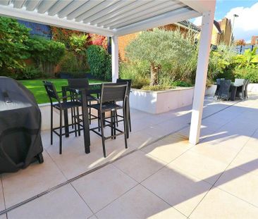 4 bedroom detached house to rent - Photo 5