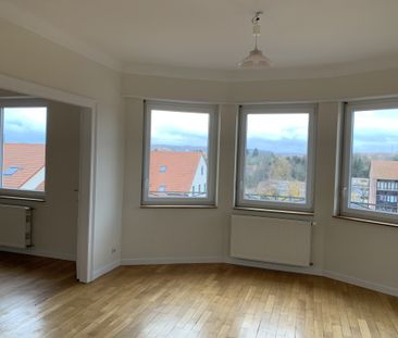 Location Appartement 4 pièces 97m² SARREGUEMINES 57200 - Photo 2