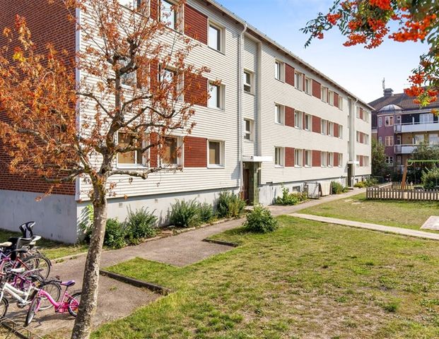 Tennisvägen 10 A - Photo 1