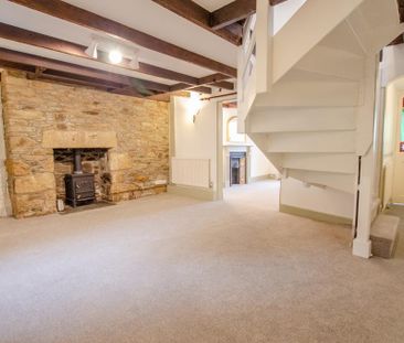 3 bedroom terraced house to rent - Photo 1