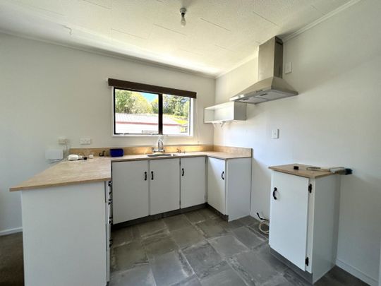 Warm & Sunny 2 Bedroom Home - ready soon! - Photo 1