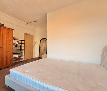 1 Bedroom Apartment To Let - Photo 1