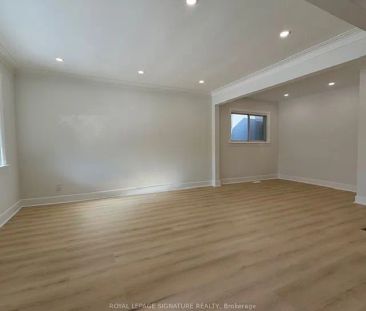 293 Glebemount Avenue #Main - Photo 1