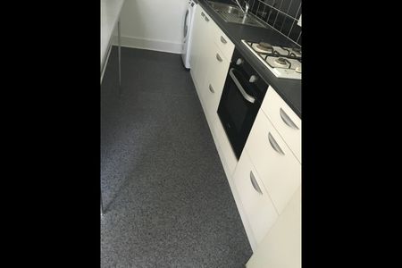 2 Bed Flat, Champion Road, SE26 - Photo 5