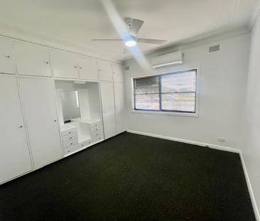 2-Bedroom Home in Prime Cardiff Location – Water Included! - Photo 5