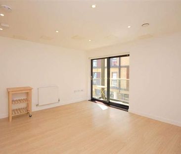 Chiltonian Mews, London, SE13 - Photo 2