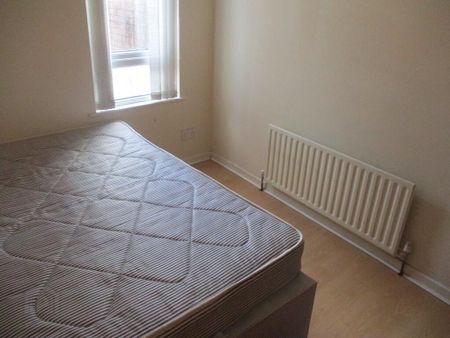 Great 2 Bedroom House, 50 Jerusalem Street, Queens Quarter, Belfast, BT7 1QP - Photo 5