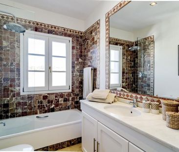 4 bedroom luxury Villa for rent in Benahavís, Spain - Photo 1