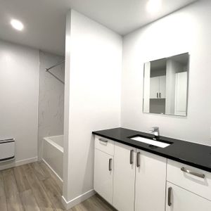 Logements 4 1/2 à Louer - Photo 3