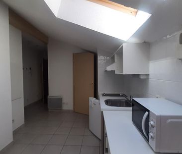 Location Appartement 1 pièce 20m² BOURG EN BRESSE 01000 - Photo 3