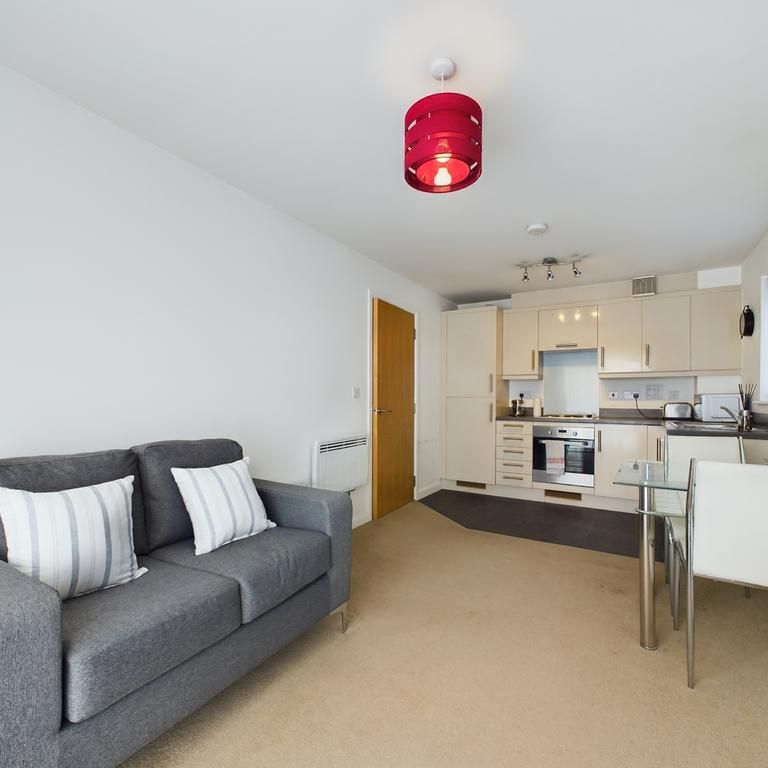 1 bedroom flat to rent - Photo 1
