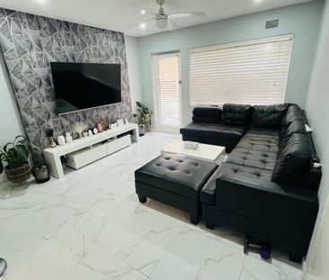 Spacious 2 bedroom on Harris St available for rent - Photo 2