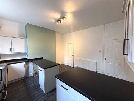 2 bedroom terraced house to rent - Photo 4