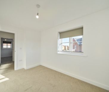 Old Manor End, Upton - Photo 4