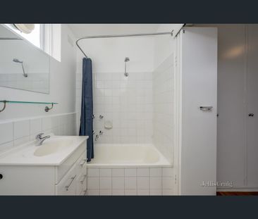 4/70 Edinburgh Street, Flemington, Vic 3031 - Photo 6