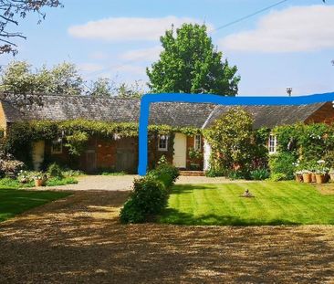 2 bedroom bungalow to rent - Photo 1