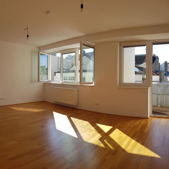 Ihr neues Zuhause: Lichtdurchflutete Wohnung mit Loggia - Photo 1