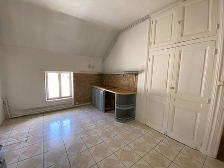 Location Appartement 4 pièces 96m² - Photo 4