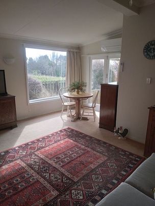 Peaceful Country Cottage - Photo 1