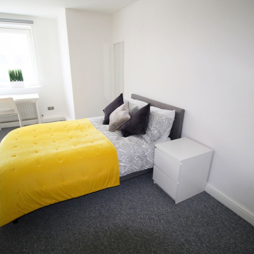 2 Bedroom Apartment - Photo 1