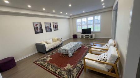 For Lease - 20 Legacy Lane, Thorold, Ontario - Photo 3