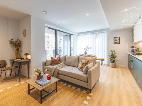 The Maple, NW2 - Photo 1