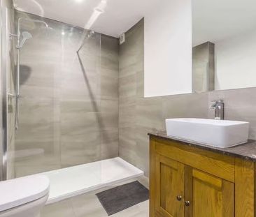 Room in a Shared House, Archery Place, LS2 - Photo 6