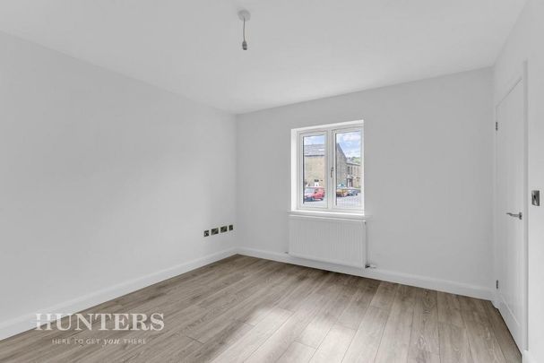 4 bedroom semi-detached house to rent - Photo 1