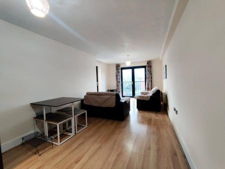 2 bedroom apartment to rent - Photo 2