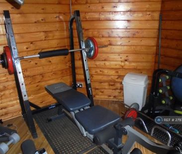 1 bedroom flat to rent - Photo 2