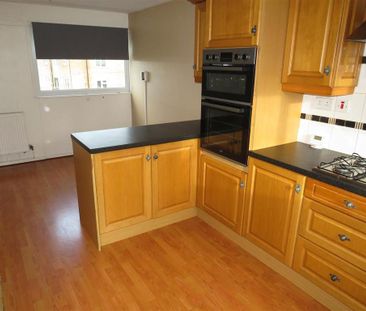 3 bedroom terraced house to rent - Photo 2