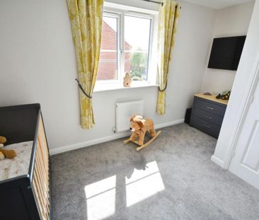 2 bedroom semi-detached house to rent - Photo 4