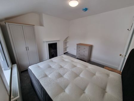2 Bed Student Accommodation - Photo 3