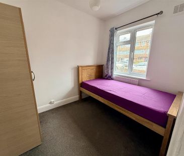 2 bedroom maisonette to rent - Photo 3