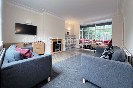 3 Bedroom Mid Terraced House for rent in Rokeby Gardens - Photo 2