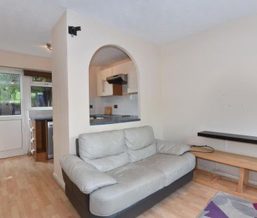 1 bedroom end of terrace house to rent - Photo 2