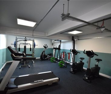 1 bedroom Flat in The Ring, Bracknell - Photo 6