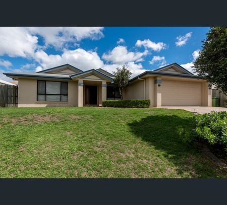 16 Sweetapple Crescent, Centenary Heights, Qld 4350 - Photo 2