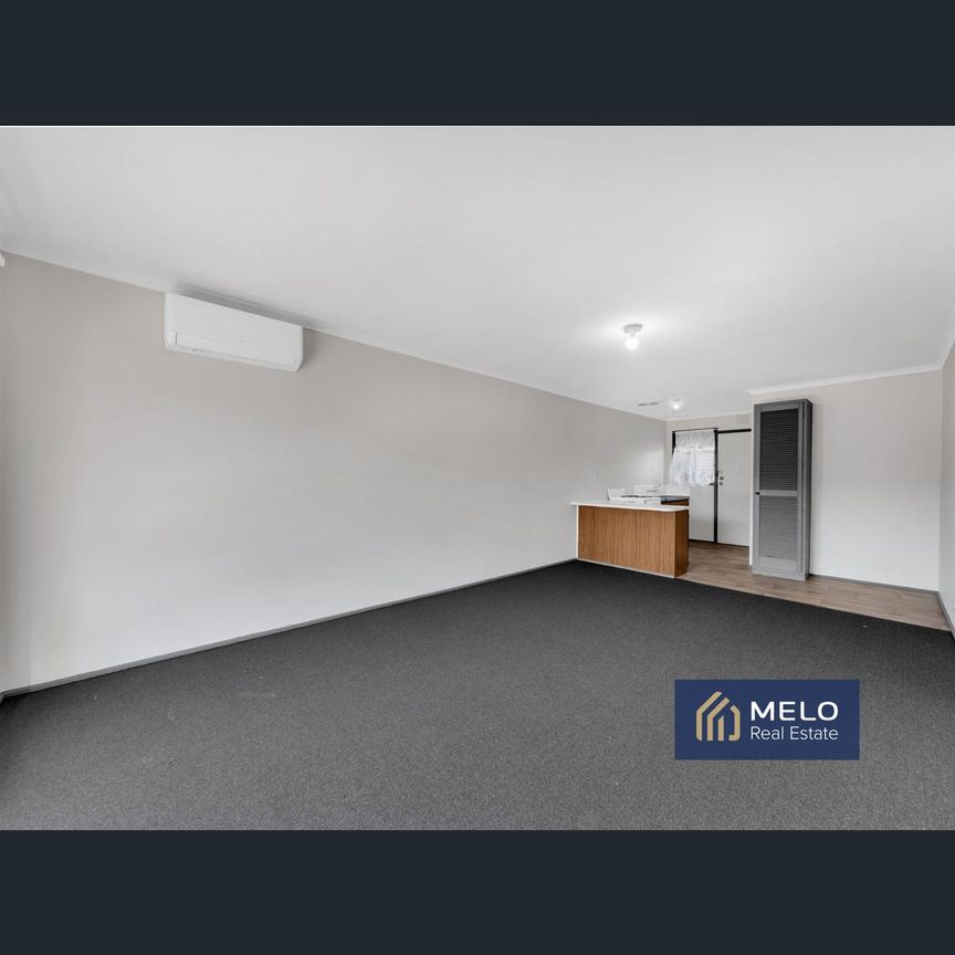 1/28 Minogue Crescent, Hoppers Crossing, Vic 3029 - Photo 1